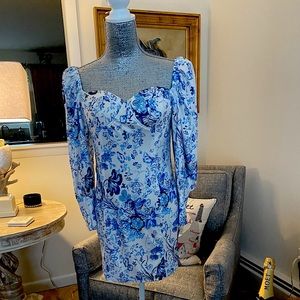 Mini Blue & White long puff sleeve dress Medium